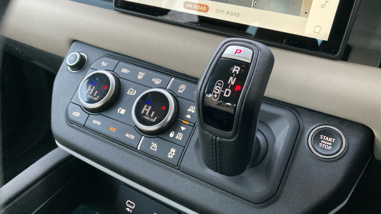 Land Rover Defender 3.0 D250 S 110 5dr Auto Diesel Estate